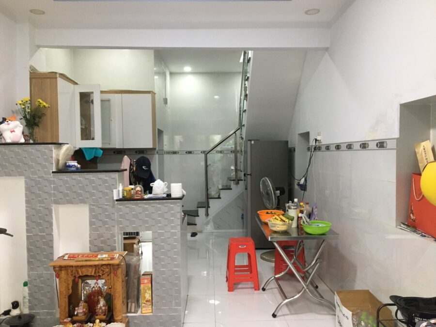 Nhà Vuông Vức , Hẻm Thông Tứ Phía Nguyễn Xí , P13 , Bình Thạnh
