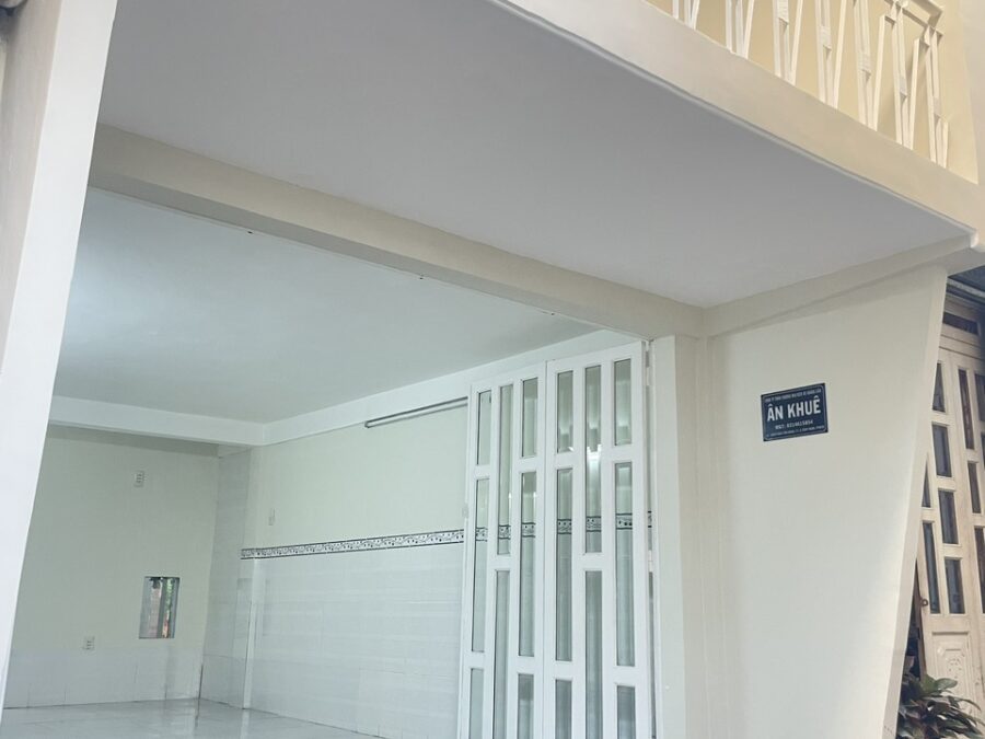 Nhà 2 tầng hẻm đường Đinh Tiên Hoàng, Q. Bình Thạnh