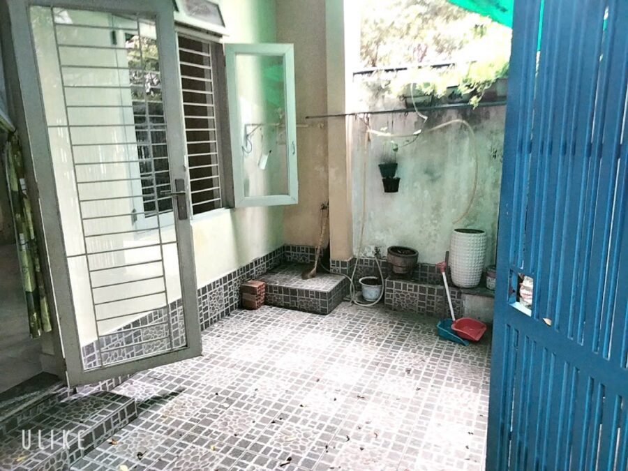 Nhà hẻm 130m2 , có sân để xe. 29 Hoàng Hoa Thám. SHR Chính chủ