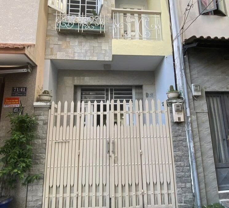 Chị Hương bán nhà khu ẩm thực Phan Xích Long