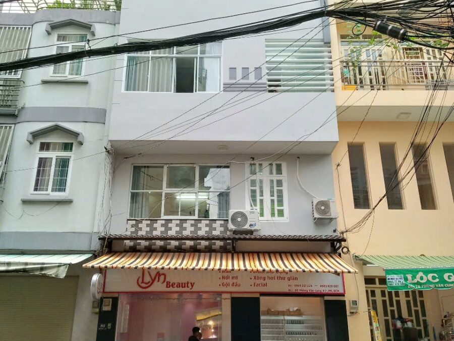 Chính chủ cần bán nhà mặt tiền đường Phùng Văn Cung