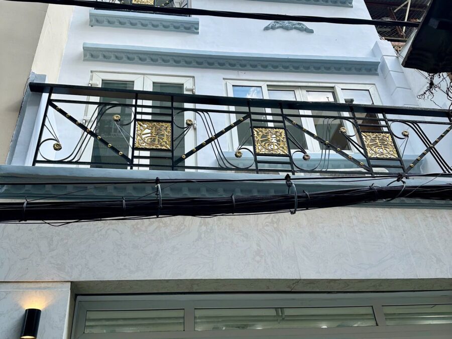 Cần Bán Căn nhà Trung tâm  - Thích Quảng Đức - Phú Nhuận