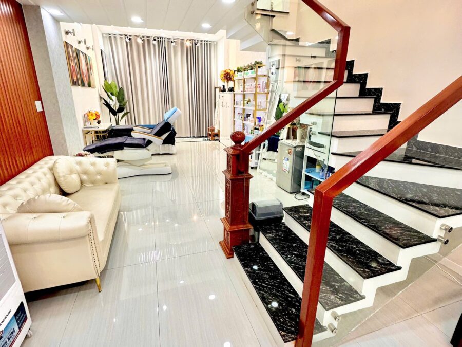 Bán nhà hẻm xe hơi đường số 30 Gò Vấp - 4 phòng ngủ