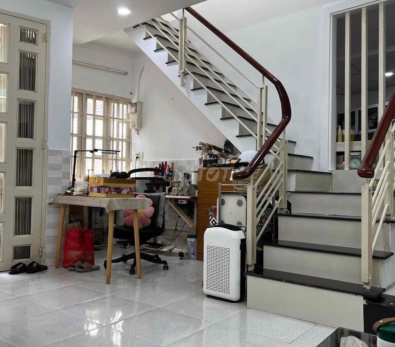 Bán nhà định cư nước ngoài - nhà Phan Tây Hồ - Phú Nhuận